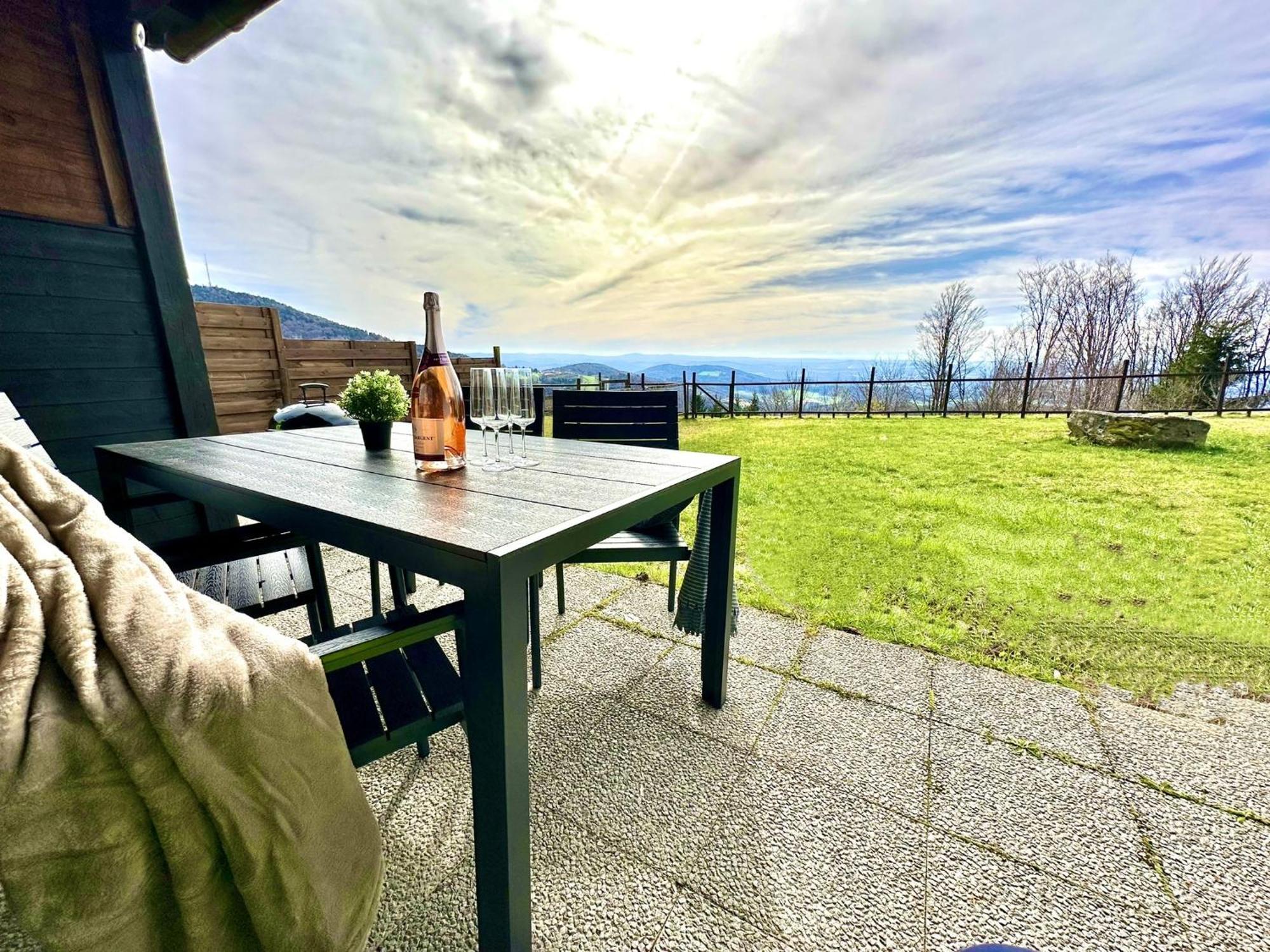 Gemuetliches Alpenblick Berg-bungalow + Grosser Garten + Netflix!